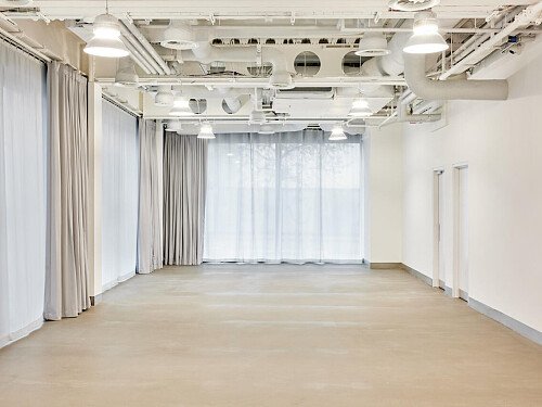 Industrial pipes - Filming Locations Locations Direct -07