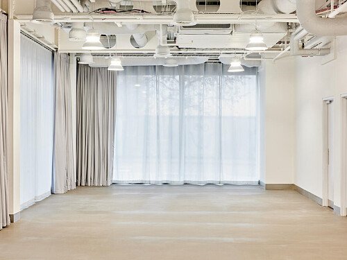 Industrial pipes - Filming Locations Locations Direct -08