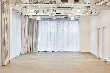 Industrial pipes - Filming Locations Locations Direct -08