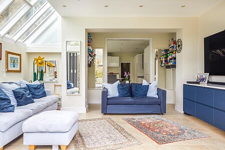 Sky light panels - Filming Locations Locations Direct -08