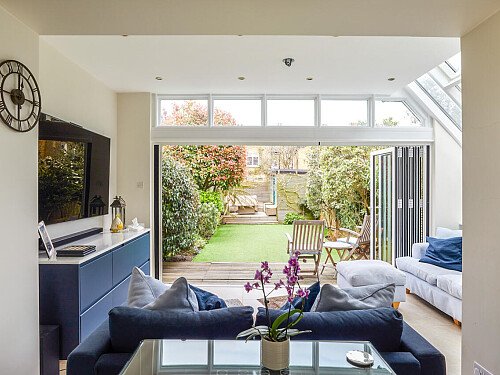 Sky light panels - Filming Locations Locations Direct -09