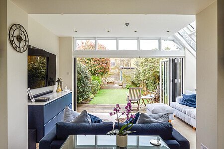 Sky light panels - Filming Locations Locations Direct -09