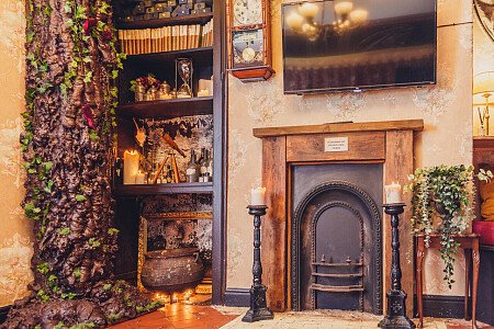 Harry Potter house - Filming Locations Locations Direct -12