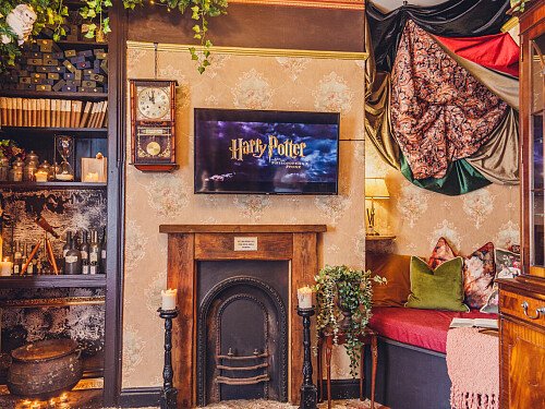Harry Potter house - Filming Locations Locations Direct -14