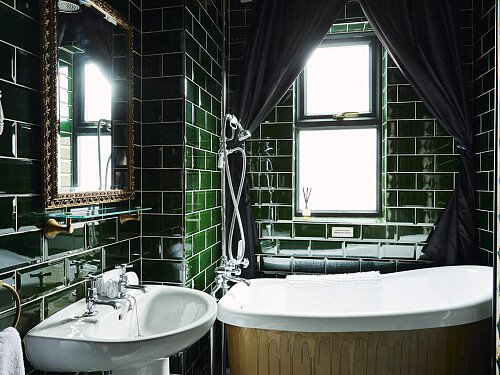 Harry Potter house - Filming Locations Locations Direct -46