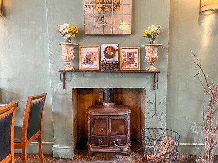 Hanging lights bar - Filming Locations Locations Direct -04