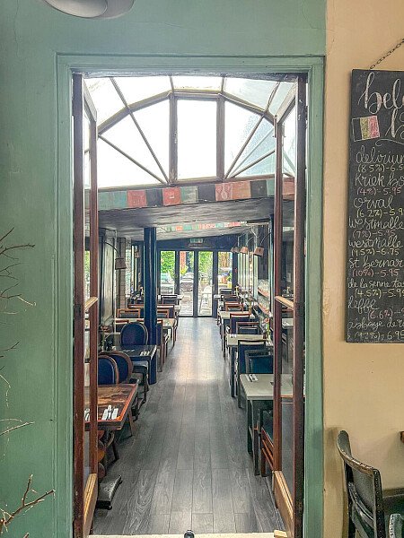 Hanging lights bar - Filming Locations Locations Direct -16