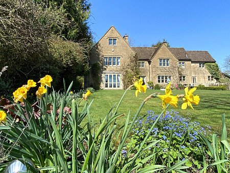 Traditional country house - Filming Locations Locations Direct -04