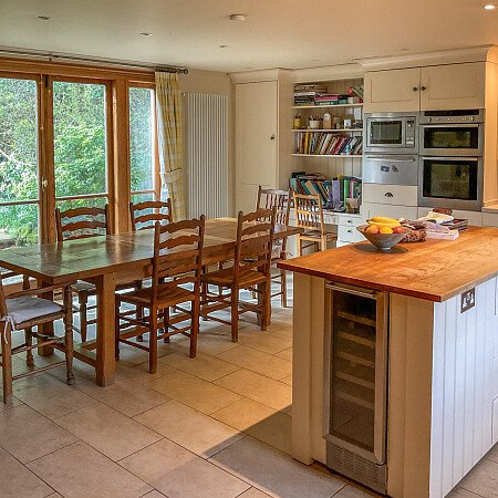 Traditional country house - Filming Locations Locations Direct -07