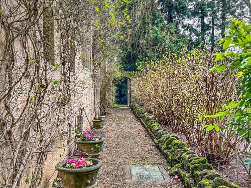 Traditional country house - Filming Locations Locations Direct -22