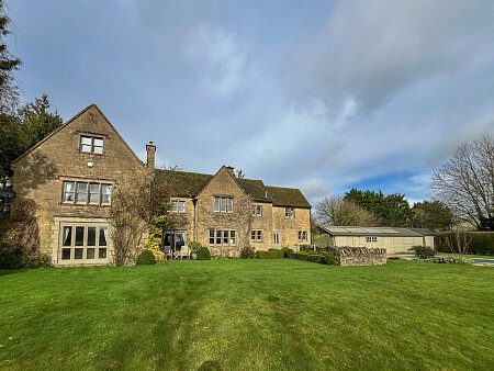 Traditional country house - Filming Locations Locations Direct -29