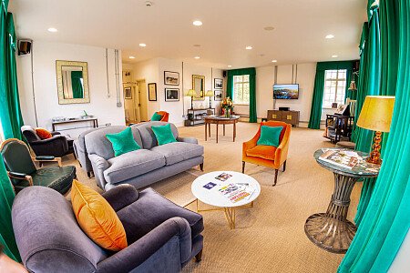 Spacious, gallery, historic site Warehouse - Filming Locations Locations Direct -02