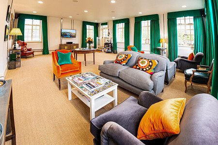 Spacious, gallery, historic site Warehouse - Filming Locations Locations Direct -06