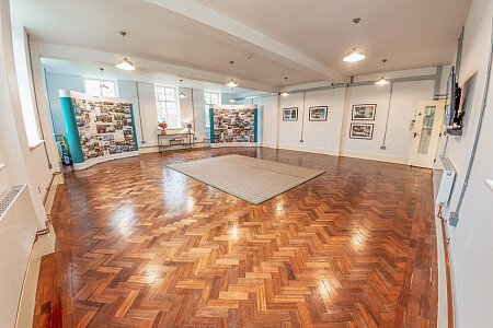 Spacious, gallery, historic site Warehouse - Filming Locations Locations Direct -10