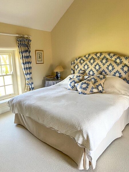 Large barn skylight - Filming Locations Locations Direct -20