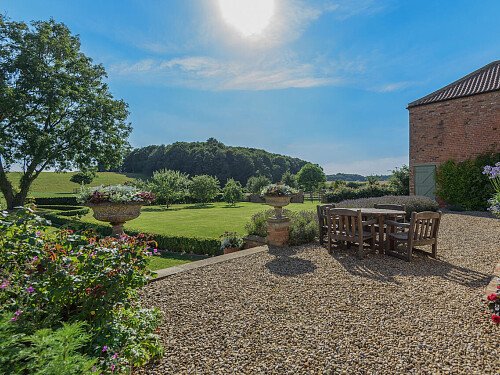 Large barn skylight - Filming Locations Locations Direct -21