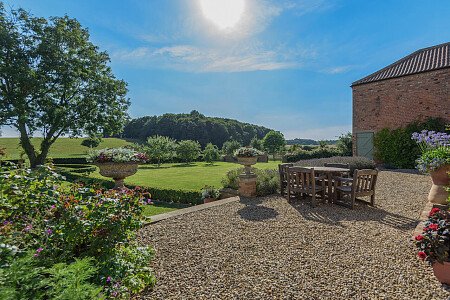 Large barn skylight - Filming Locations Locations Direct -21