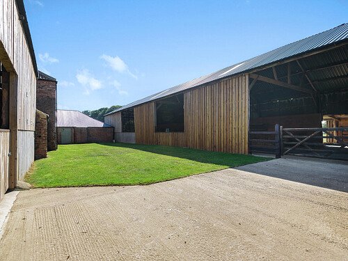 Large barn skylight - Filming Locations Locations Direct -28
