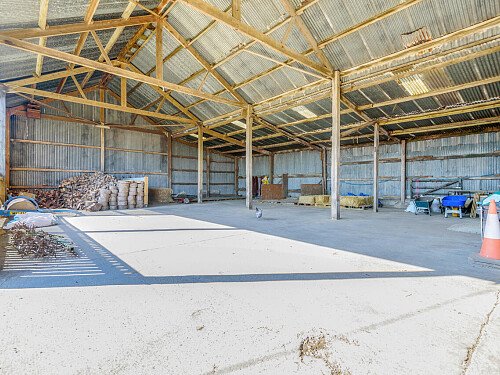 Large barn skylight - Filming Locations Locations Direct -29