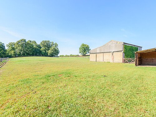Large barn skylight - Filming Locations Locations Direct -32