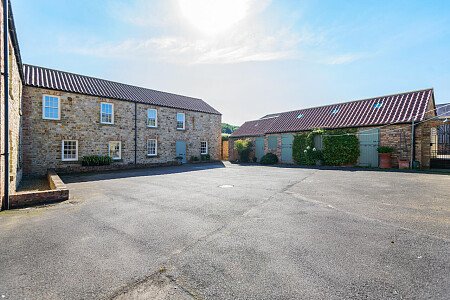 Large barn skylight - Filming Locations Locations Direct -36