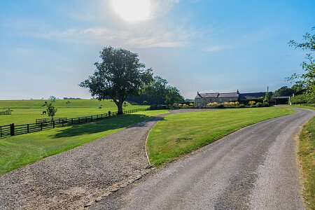 Large barn skylight - Filming Locations Locations Direct -43