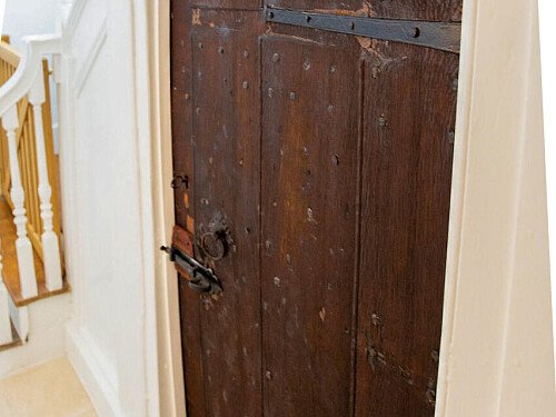 Gold fireplace - Filming Locations Locations Direct -07