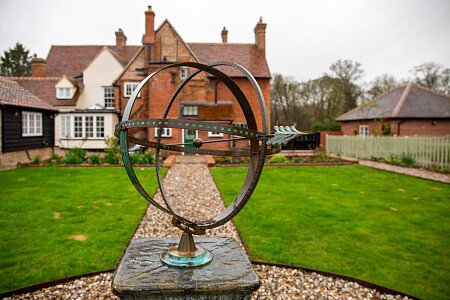 Gold fireplace - Filming Locations Locations Direct -24