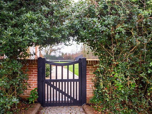 Gold fireplace - Filming Locations Locations Direct -26