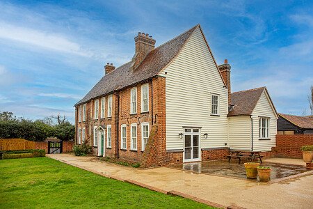 Gold fireplace - Filming Locations Locations Direct -28