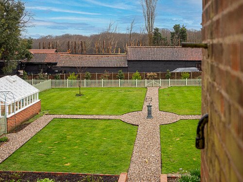 Gold fireplace - Filming Locations Locations Direct -29