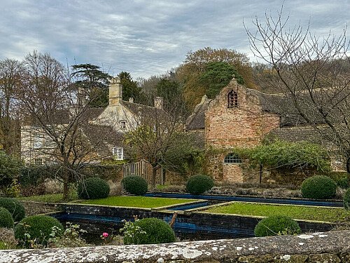 Natural wooden flooring  - Filming Locations Locations Direct -12