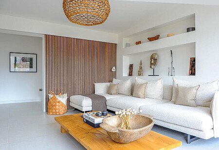 Wooden partition Stone wall- Filming Locations Locations Direct -03