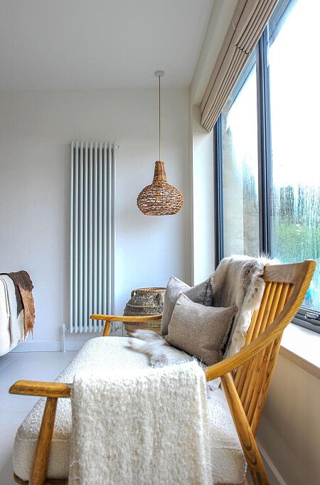 Wooden partition Stone wall- Filming Locations Locations Direct -06