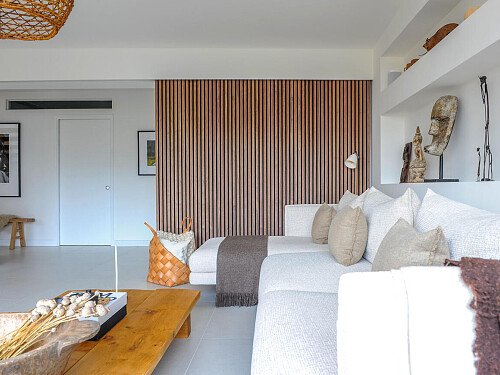 Wooden partition Stone wall- Filming Locations Locations Direct -07