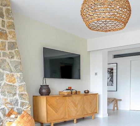 Wooden partition Stone wall- Filming Locations Locations Direct -13