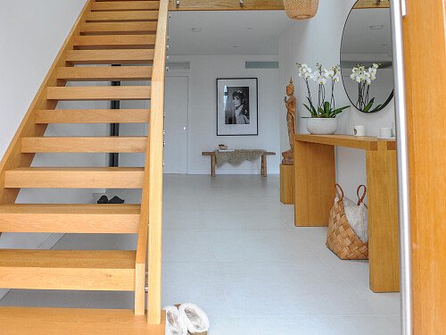 Wooden partition Stone wall- Filming Locations Locations Direct -17