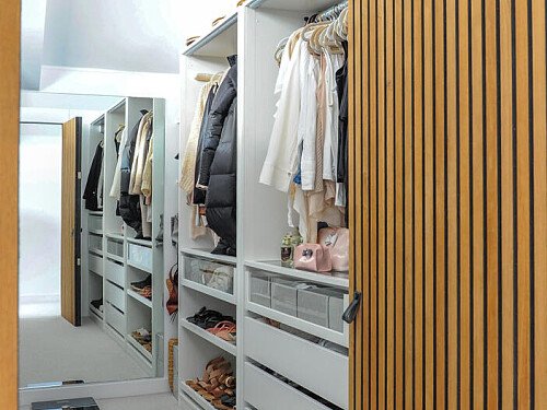 Wooden partition Stone wall- Filming Locations Locations Direct -31