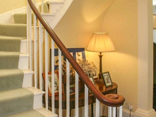 Colourful period round driveway-11