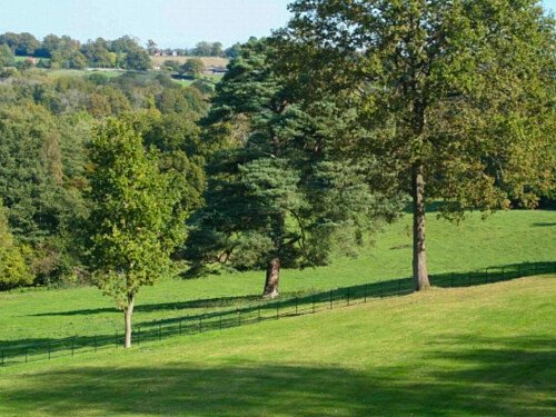 Colourful period round driveway-21