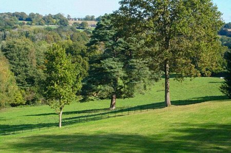 Colourful period round driveway-21