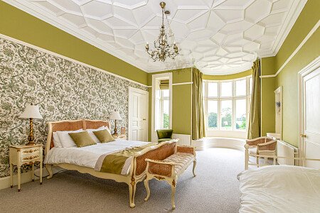 Patterned ceiling - Filming Locations Locations Direct -01