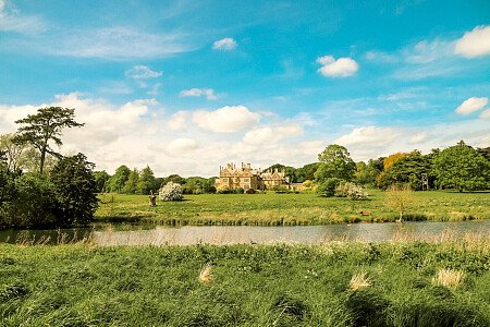 Patterned ceiling - Filming Locations Locations Direct -03