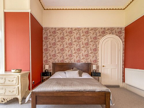 Patterned ceiling - Filming Locations Locations Direct -10