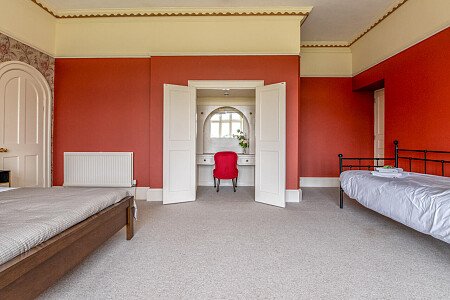 Patterned ceiling - Filming Locations Locations Direct -11