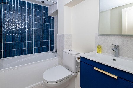 Patterned ceiling - Filming Locations Locations Direct -14