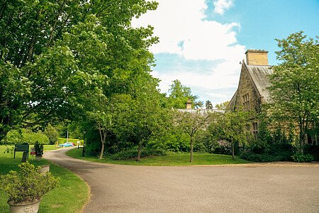 Patterned ceiling - Filming Locations Locations Direct -17