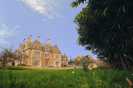 Patterned ceiling - Filming Locations Locations Direct -20