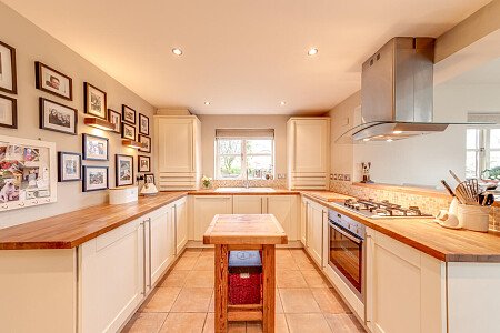 Ford House - Filming Locations Locations Direct -03