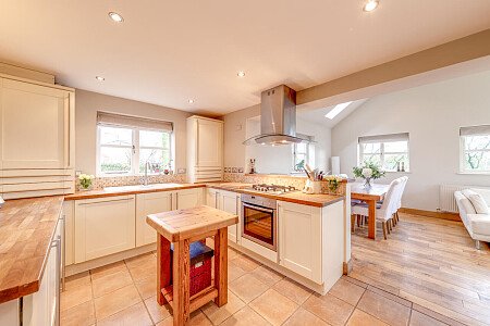 Ford House - Filming Locations Locations Direct -06